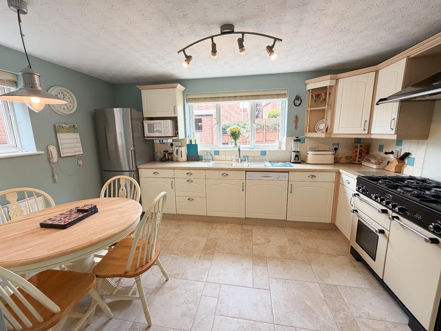 Llwyn Glas, Bridgend County Borough, CF31 5AH